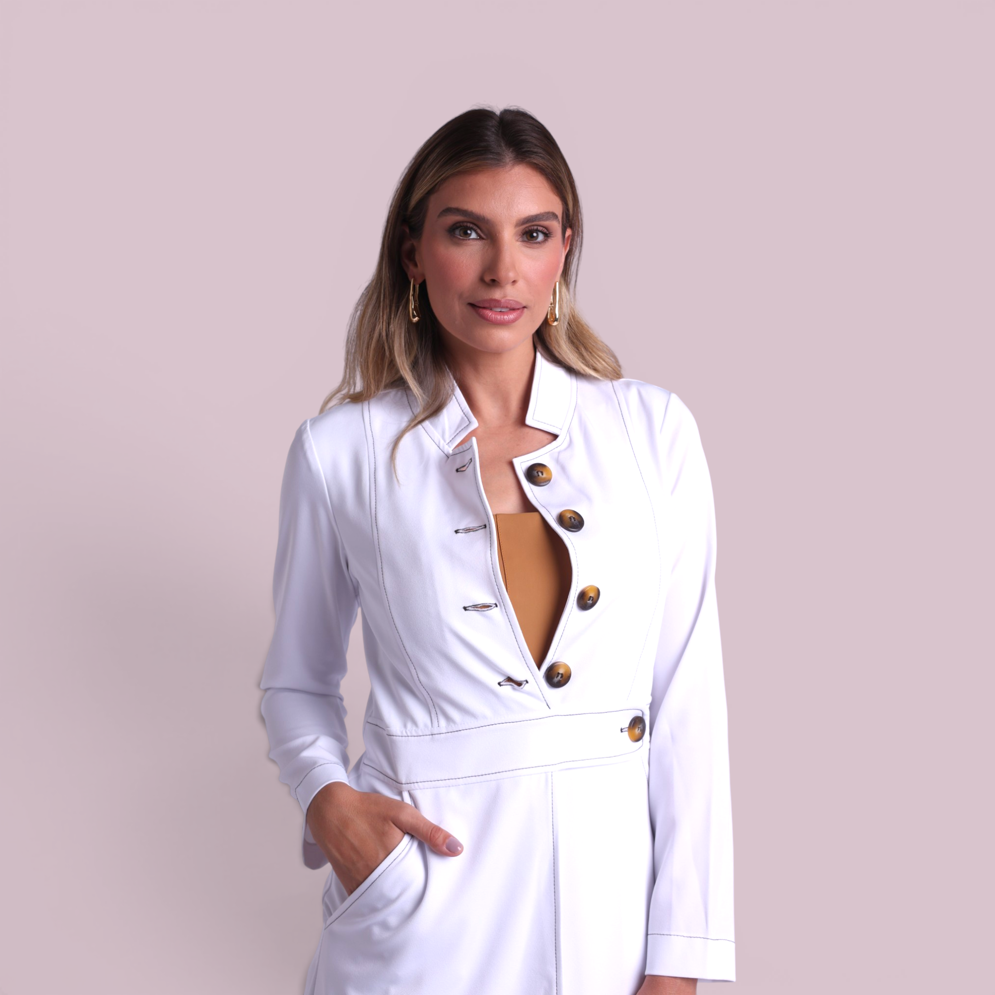 Jaleco Paola I Branco + Café
