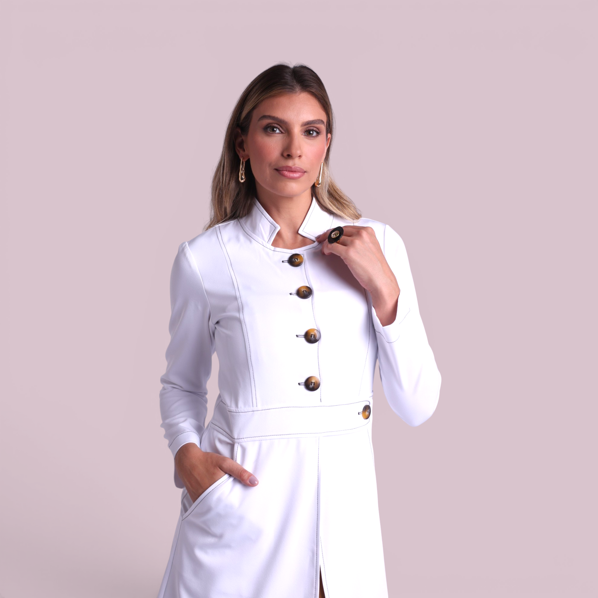Jaleco Paola I Branco + Café